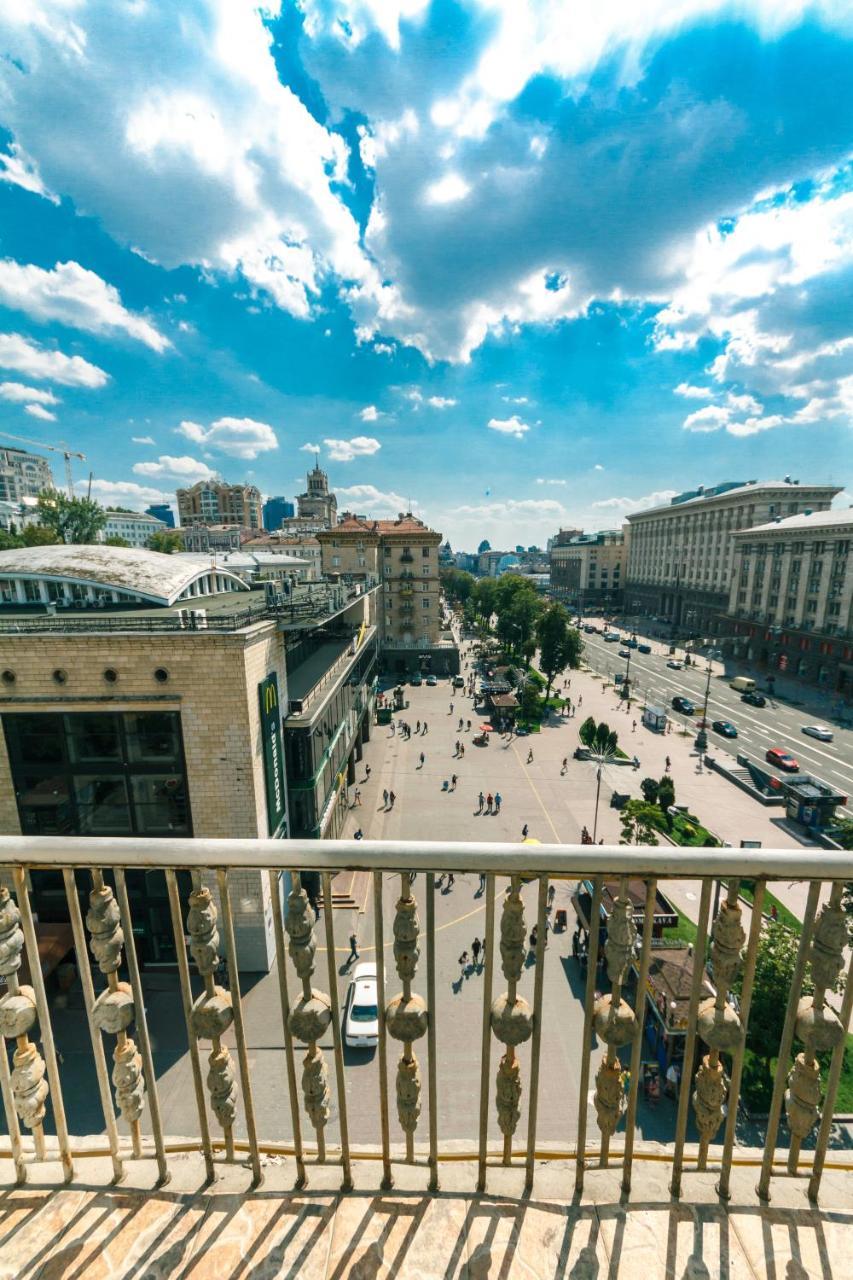 Квартира На Крещатике Kiev Esterno foto