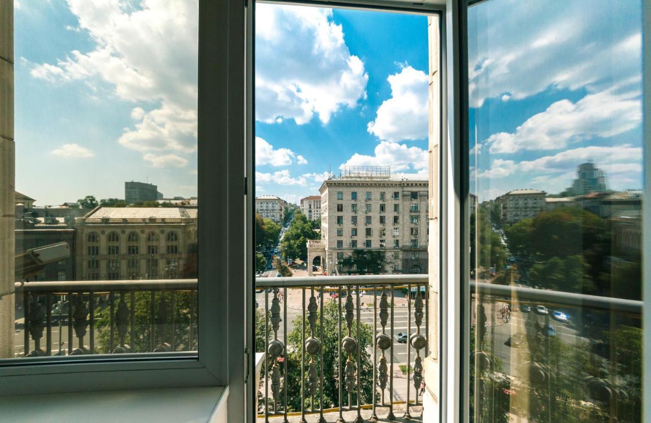 Квартира На Крещатике Kiev Esterno foto